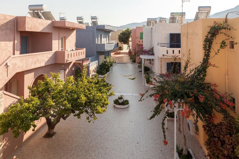 Evina Rooms & Suites Kokkini Hani Eksteriør bilde